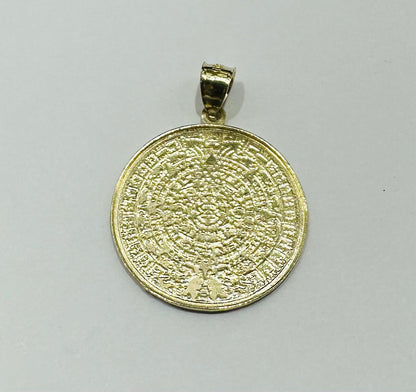 10K GOLD AZTEC CALENDER PENDANT-   WEIGHT: 2.5gm