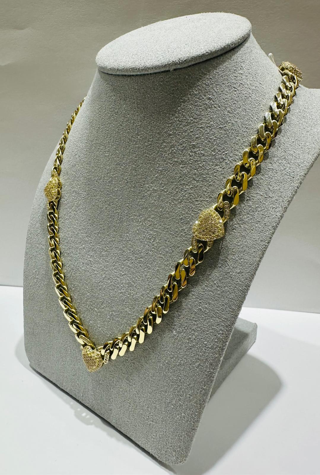 10K HEART CUBAN LINK HEART CHAIN NECKLACE- 22.2gm    18"