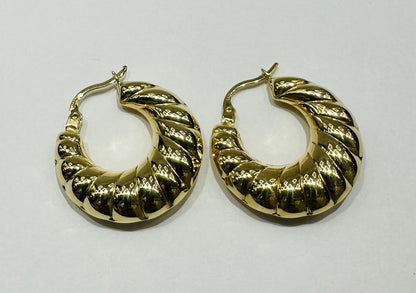 10K GOLD ROUND SHRIMP HOOPS- 3.5gm