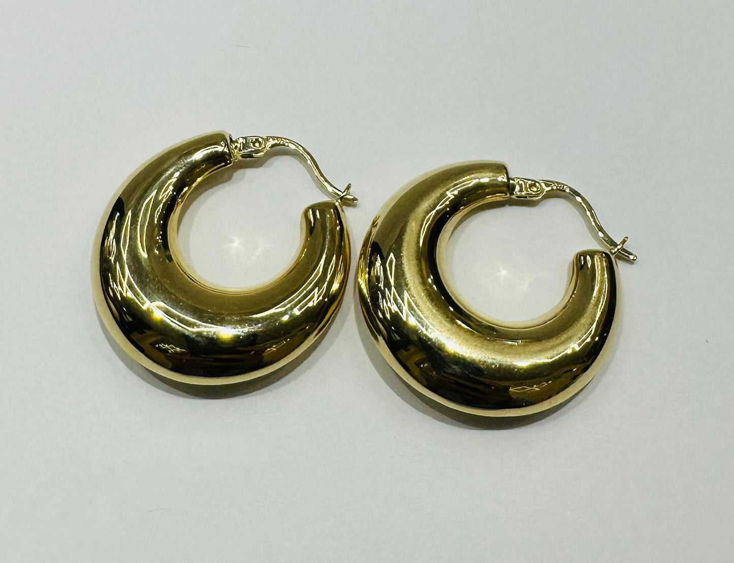 10K GOLD ROUND HOOP EARRINGS- 4.4gm