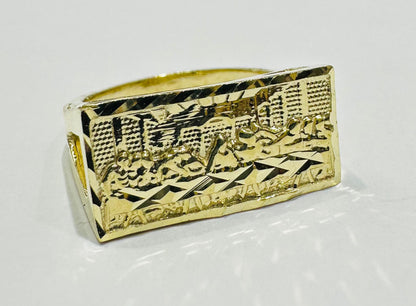 10K GOLD LAST SUPPER RING- WEIGHT: 4.6gm
