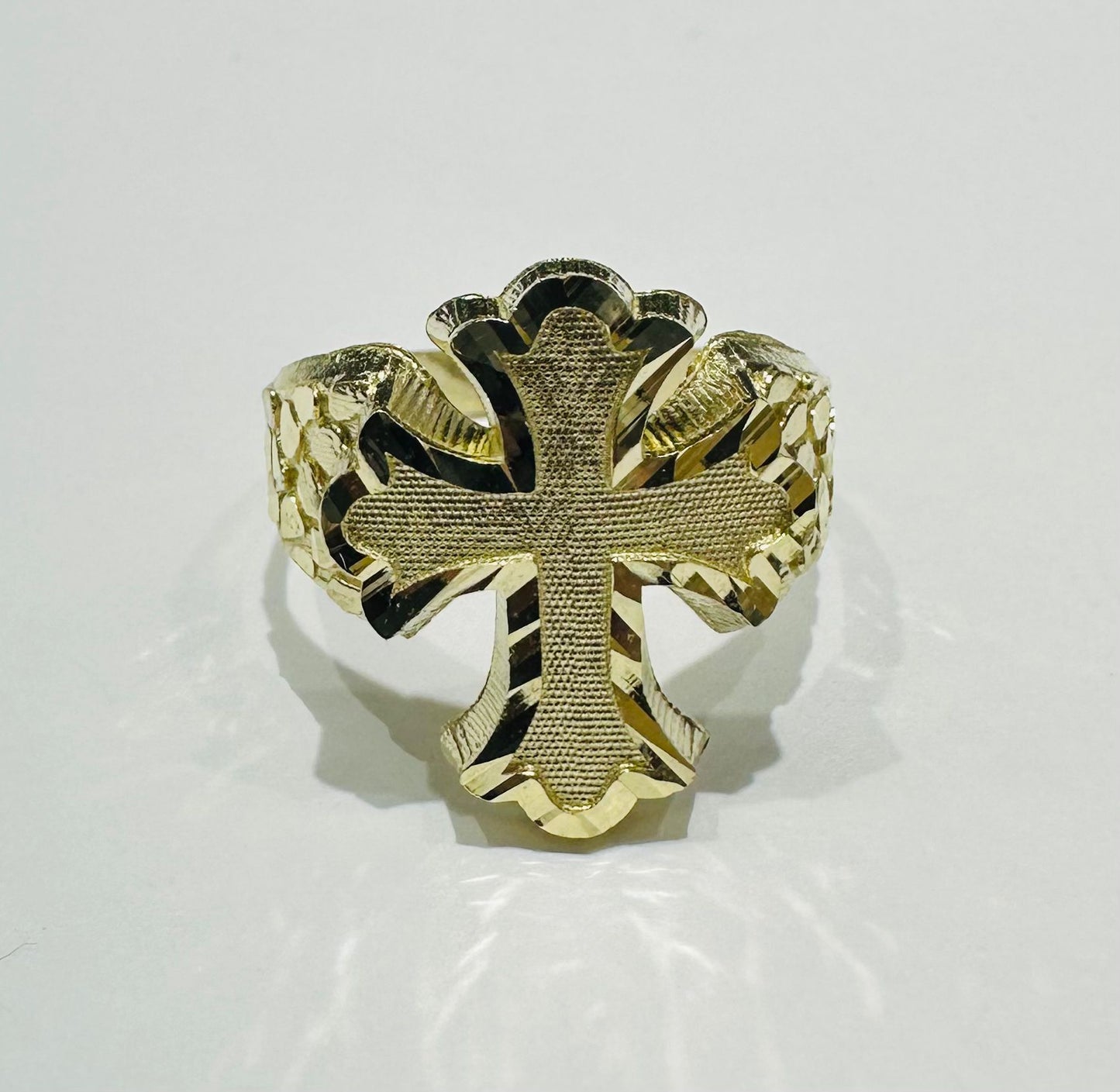 10K GOLD CROSS NUGGET RING- WEIGHT: 3.0gm