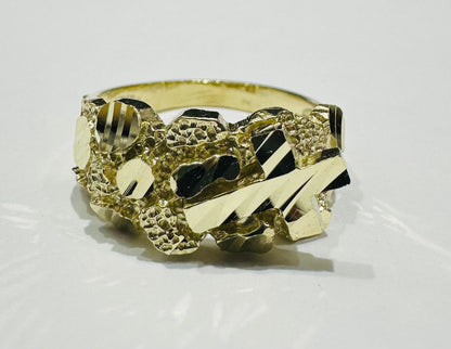 10K GOLD NUGGET CROSS RING- WEIGHT: 3.7gm