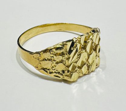 10K GOLD NUGGET RING- WEIGHT: 3.1gm