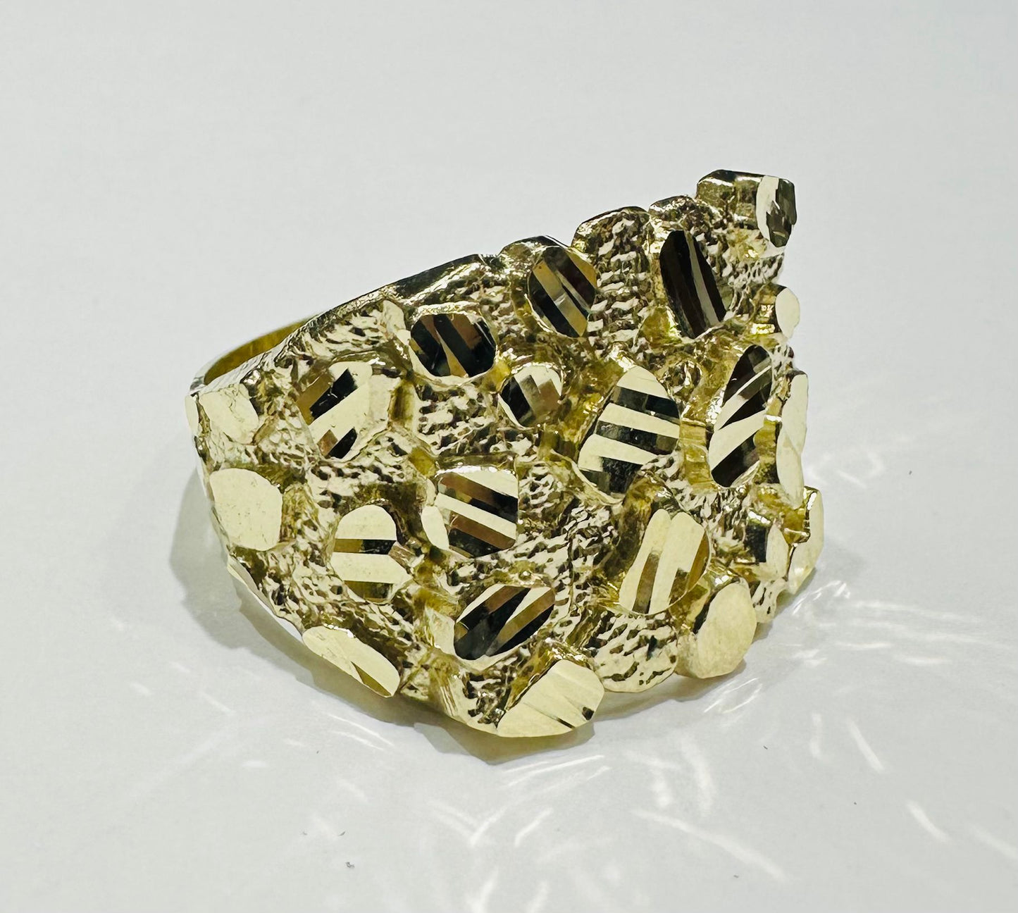 10K GOLD NUGGET RING- WEIGHT: 6.2gm