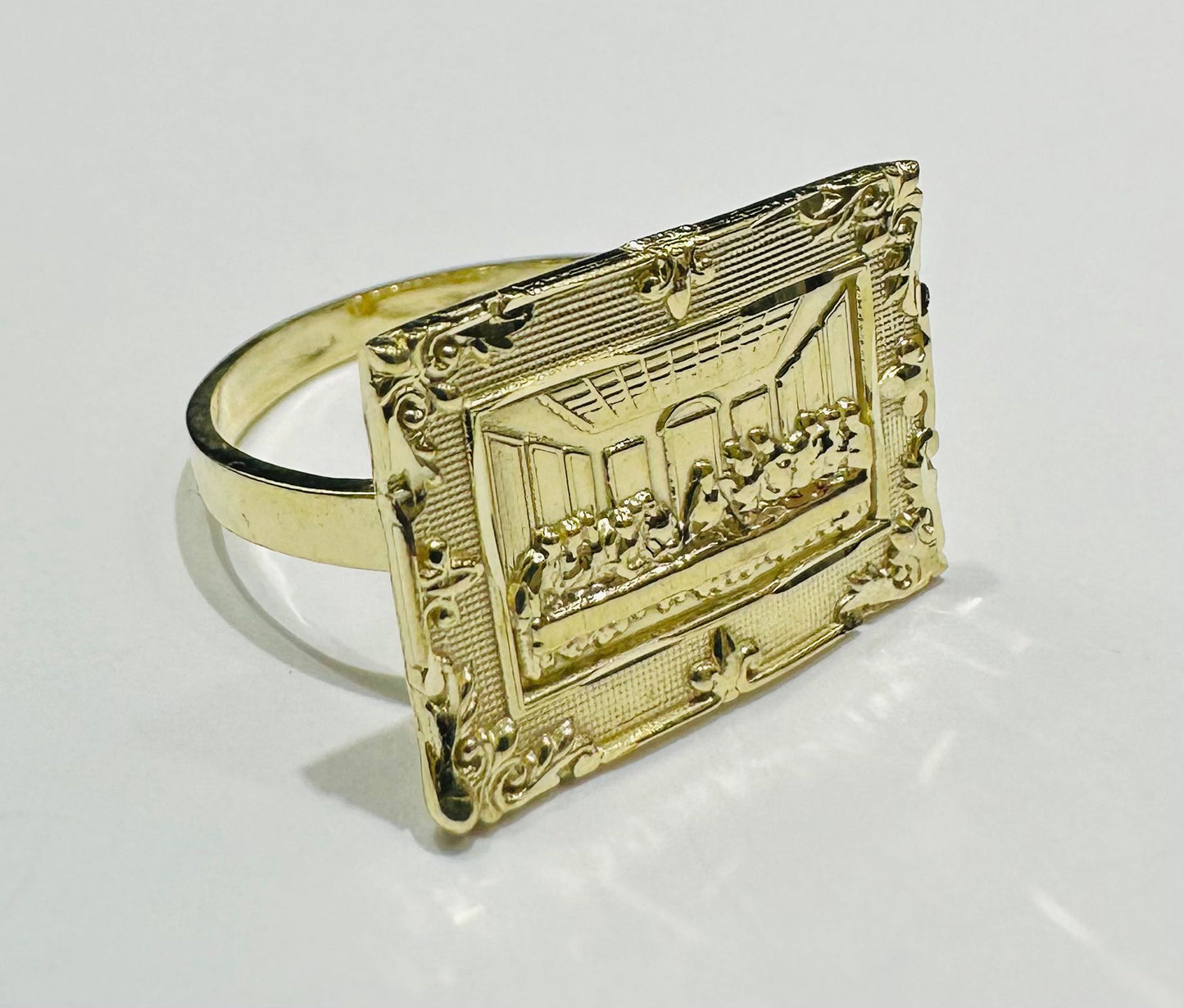 10K GOLD LAST SUPPER NUGGET RING- WEIGHT: 2.8gm