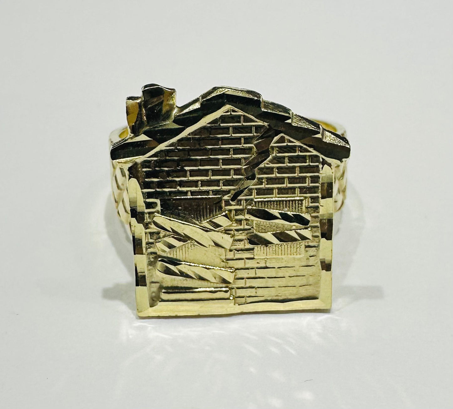 10K GOLD TRAP HOUSE RING- WEIGHT: 6.0gm