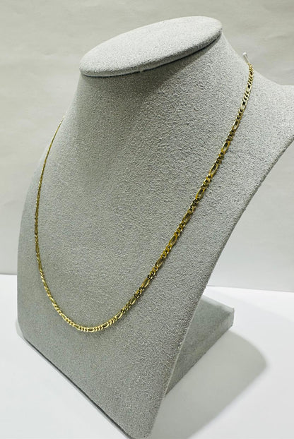 10K GOLD FIGARO LINK CHAIN- WEIGHT: 2.6gm   18"   1.65mm