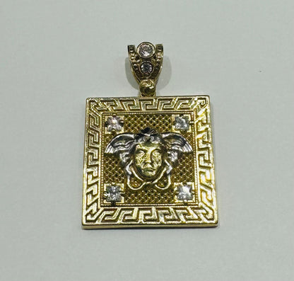 10K GOLD MEDUSA HEAD PENDANT WITH WHITE SAPPHIRE- WEIGHT: 5.4gm