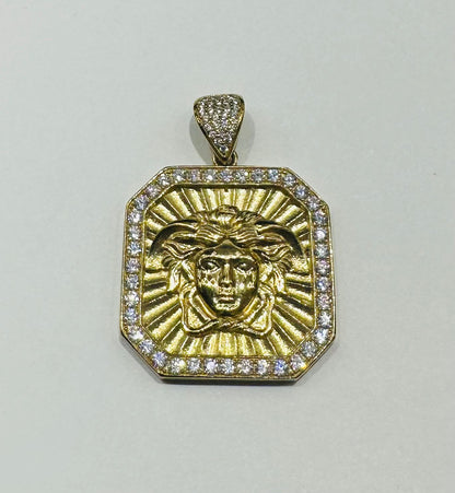 10K GOLD MEDUSA HEAD PENDANT WITH WHITE SAPPHIRE- WEIGHT: 8.8gm