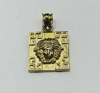 10K GOLD MEDUSA HEAD PENDANT- WEIGHT: 1.8gm