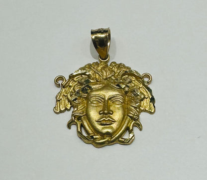 10K GOLD MEDUSA HEAD PENDANT- WEIGHT: 3.0gm