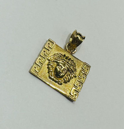 10K GOLD MEDUSA HEAD PENDANT- WEIGHT: 1.9gm