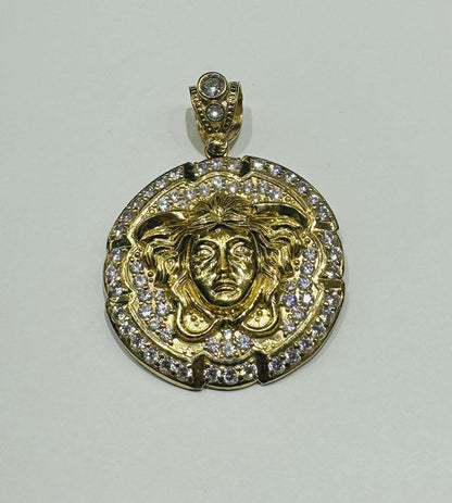 10K GOLD MEDUSA HEAD PENDANT WITH WHITE SAPPHIRE- WEIGHT: 8.1gm