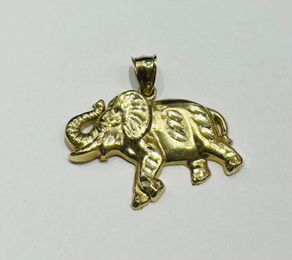 10K GOLD ELEPHANT PENDANT- WEIGHT: 3.7gm