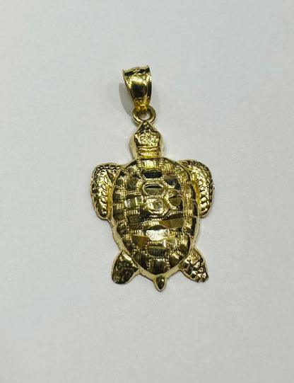 10K GOLD TURTLE PENDANT- WEIGHT: 1.4gm