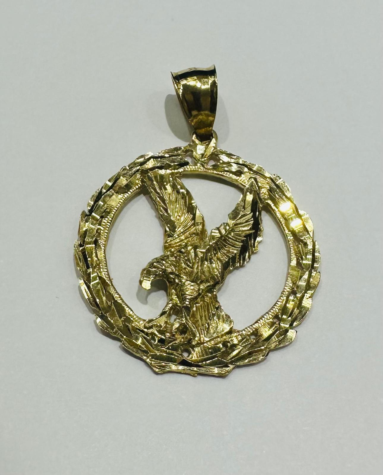 10K GOLD ROUND EAGLE PENDANT- WEIGHT: 5.9gm
