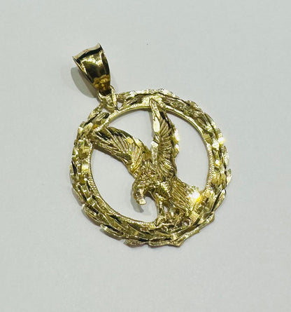 10K GOLD ROUND EAGLE PENDANT- WEIGHT: 5.9gm