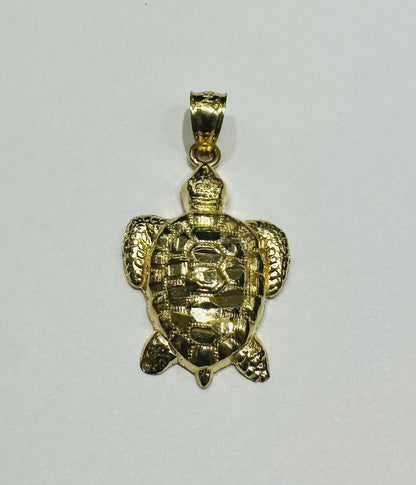 10K GOLD TURTLE PENDANT- WEIGHT: 1.4gm