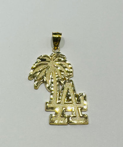 10K GOLD "LA" PENDANT- WEIGHT:  4.0gm