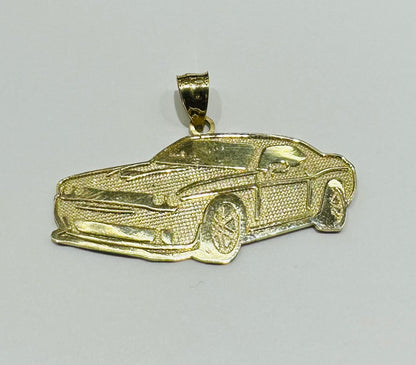 10K GOLD CAR PEDANT- WEIGHT:  4.0gm