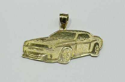 10K GOLD CAR PEDANT- WEIGHT:  4.0gm