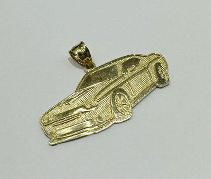 10K GOLD CAR PEDANT- WEIGHT:  4.0gm