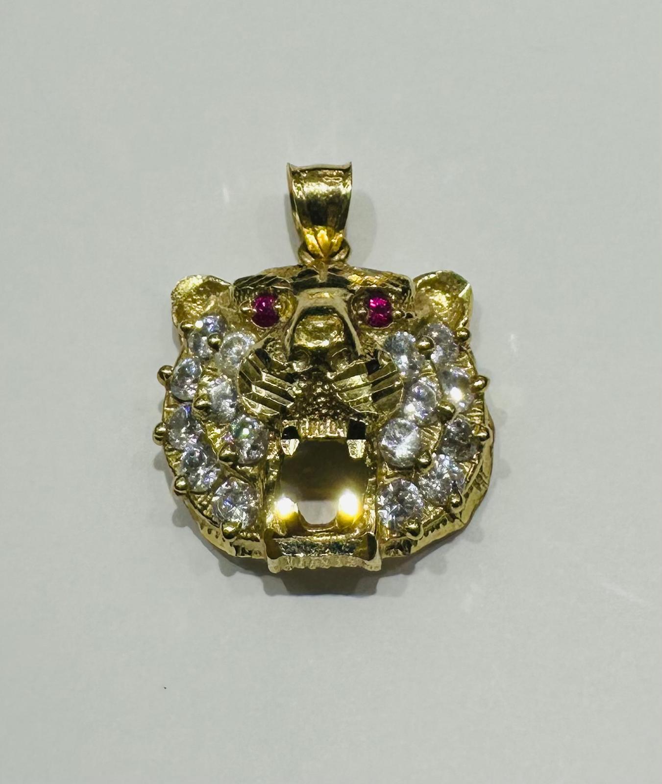 10K GOLD TIGER PENDANT WITH SAPPHIRE- WEIGHT:  5.5gm