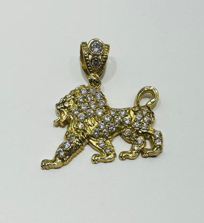 10K GOLD LION PENDANT WITH WHITE SAPPHIRE- WEIGHT:  5.1gm