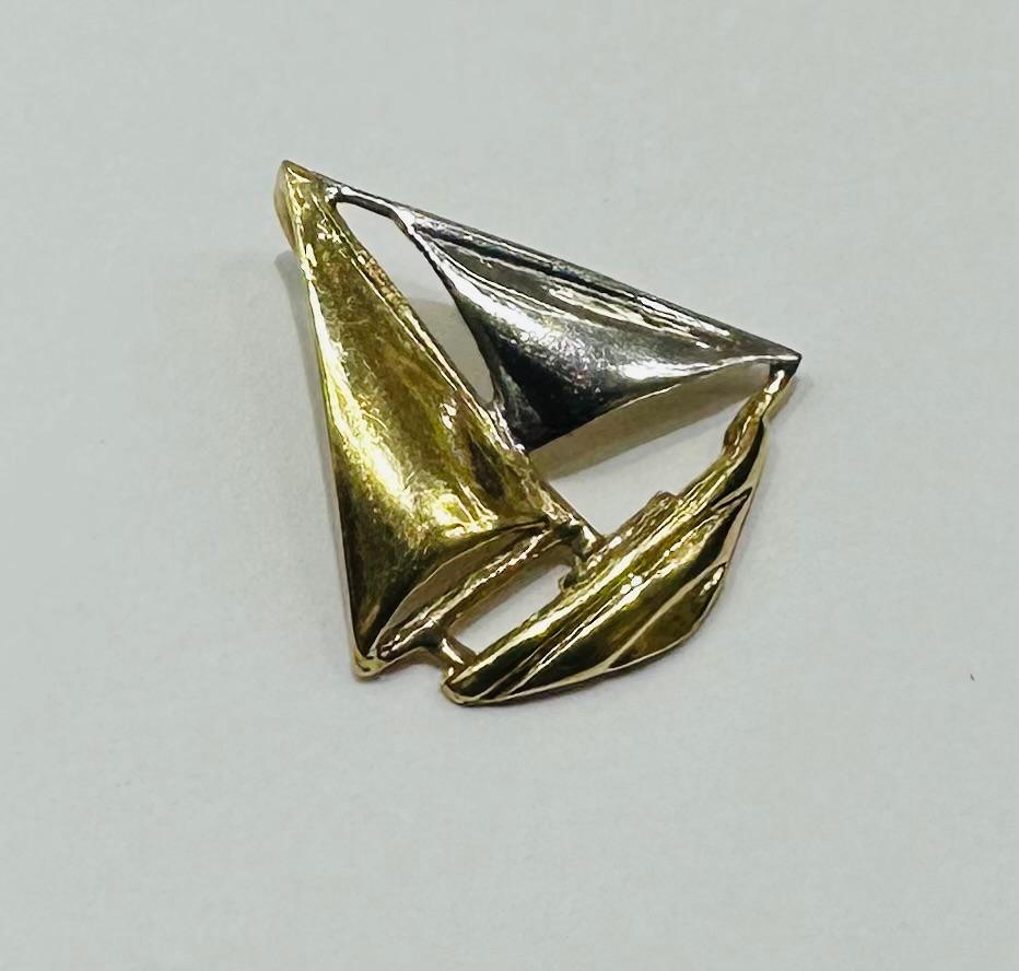 10K GOLD BOAT PENDANT- WEIGHT:  1.2gm