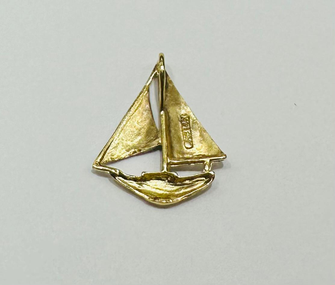 10K GOLD BOAT PENDANT- WEIGHT:  1.2gm