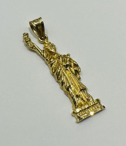 10K GOLD STATUE OF LIBERTY PENDANT- WEIGHT: 2.1gm