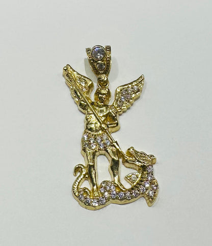 10K GOLD ANGEL PENDANT WITH WHITE SAPPHIRE- WEIGHT:  9.5gm