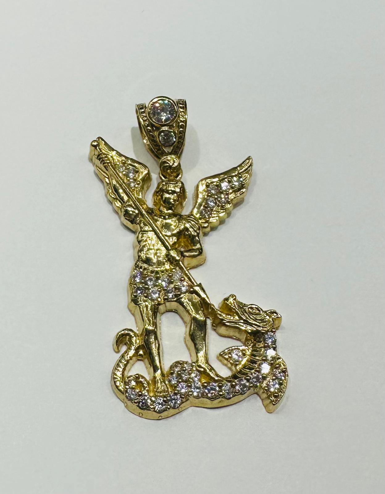 10K GOLD ANGEL PENDANT WITH WHITE SAPPHIRE- WEIGHT:  9.5gm