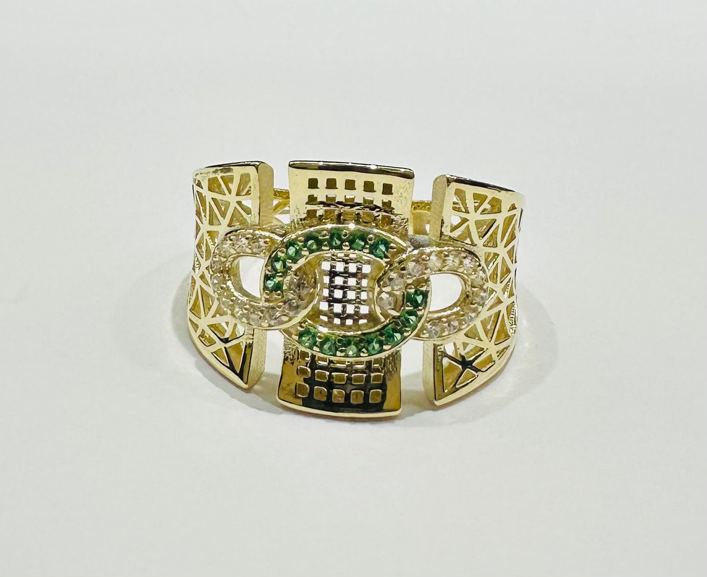 10K GOLD RING WITH SAPPHIRE STONES- WEIGHT: 3.4gm