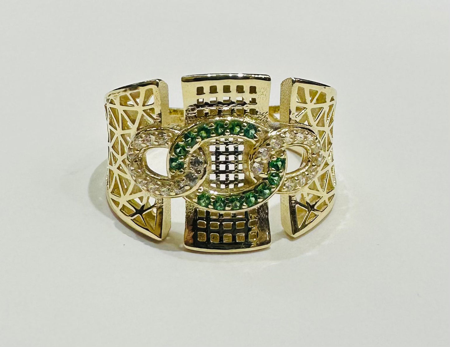10K GOLD RING WITH SAPPHIRE STONES- WEIGHT: 3.4gm