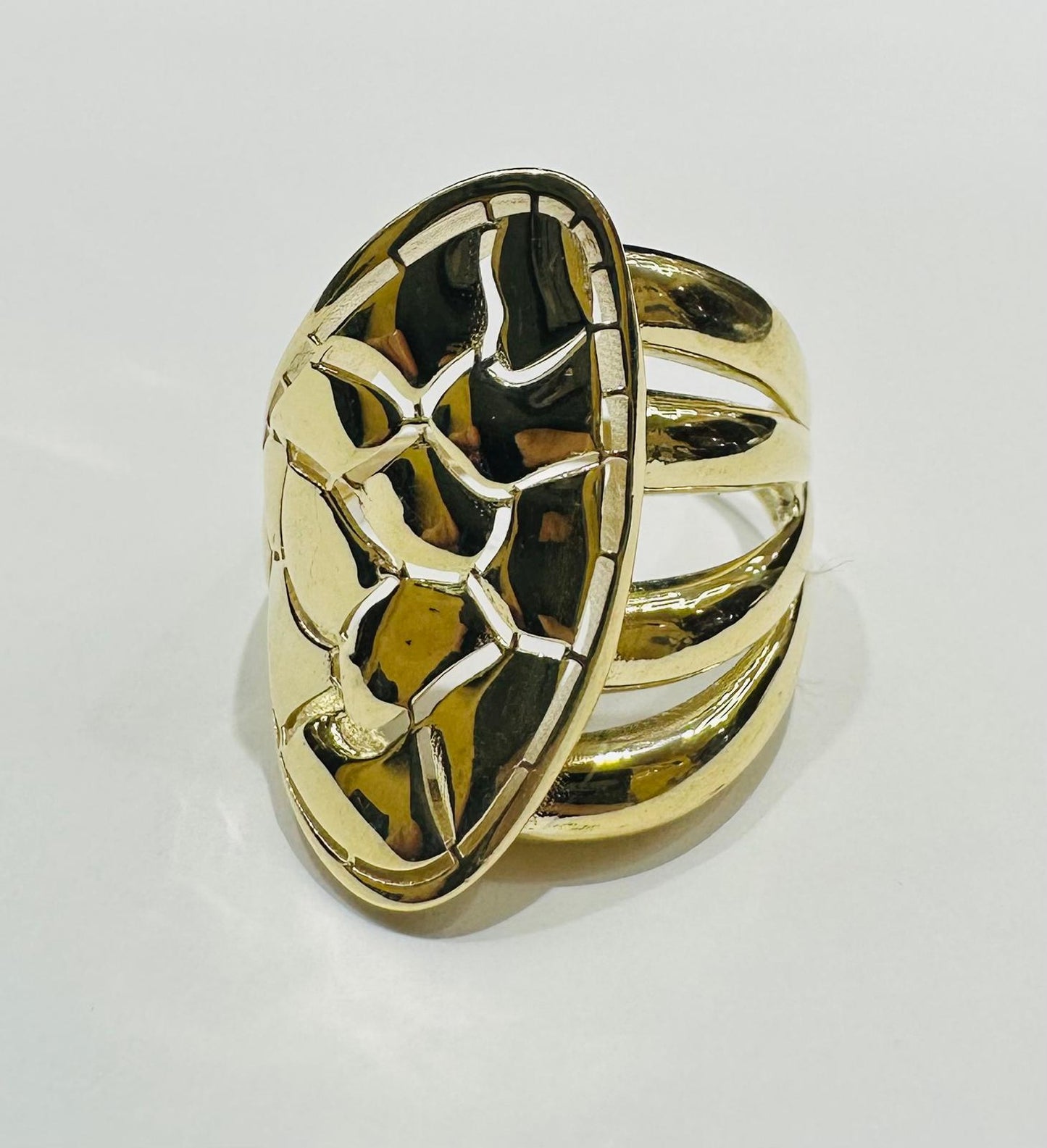10K GOLD RING- WEIGHT: 4.5gm