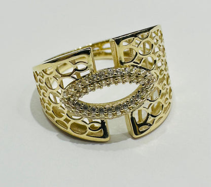 10K GOLD RING WITH SAPPHIRE STONES- WEIGHT: 2.5gm