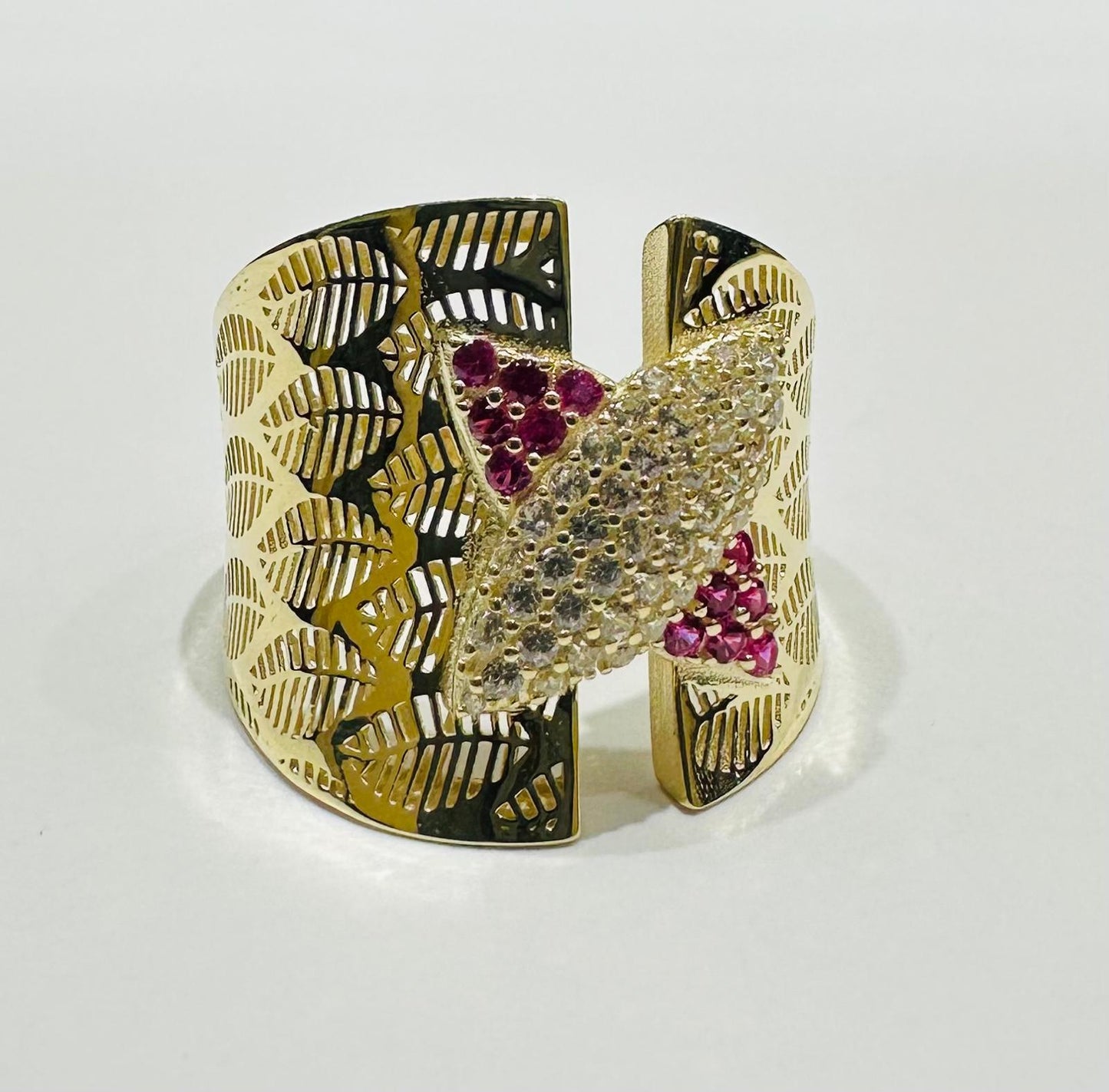 10K GOLD RING WITH SAPPHIRE STONES-WEIGHT: 2.9gm