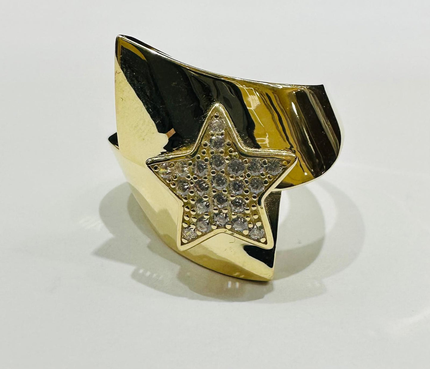 10K GOLD STAR RING WITH SAPPHIRE STONES-WEIGHT: 2.7gm