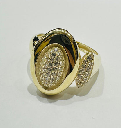 10K GOLD RING WITH SAPPHIRE STONES-WEIGHT: 2.4gm