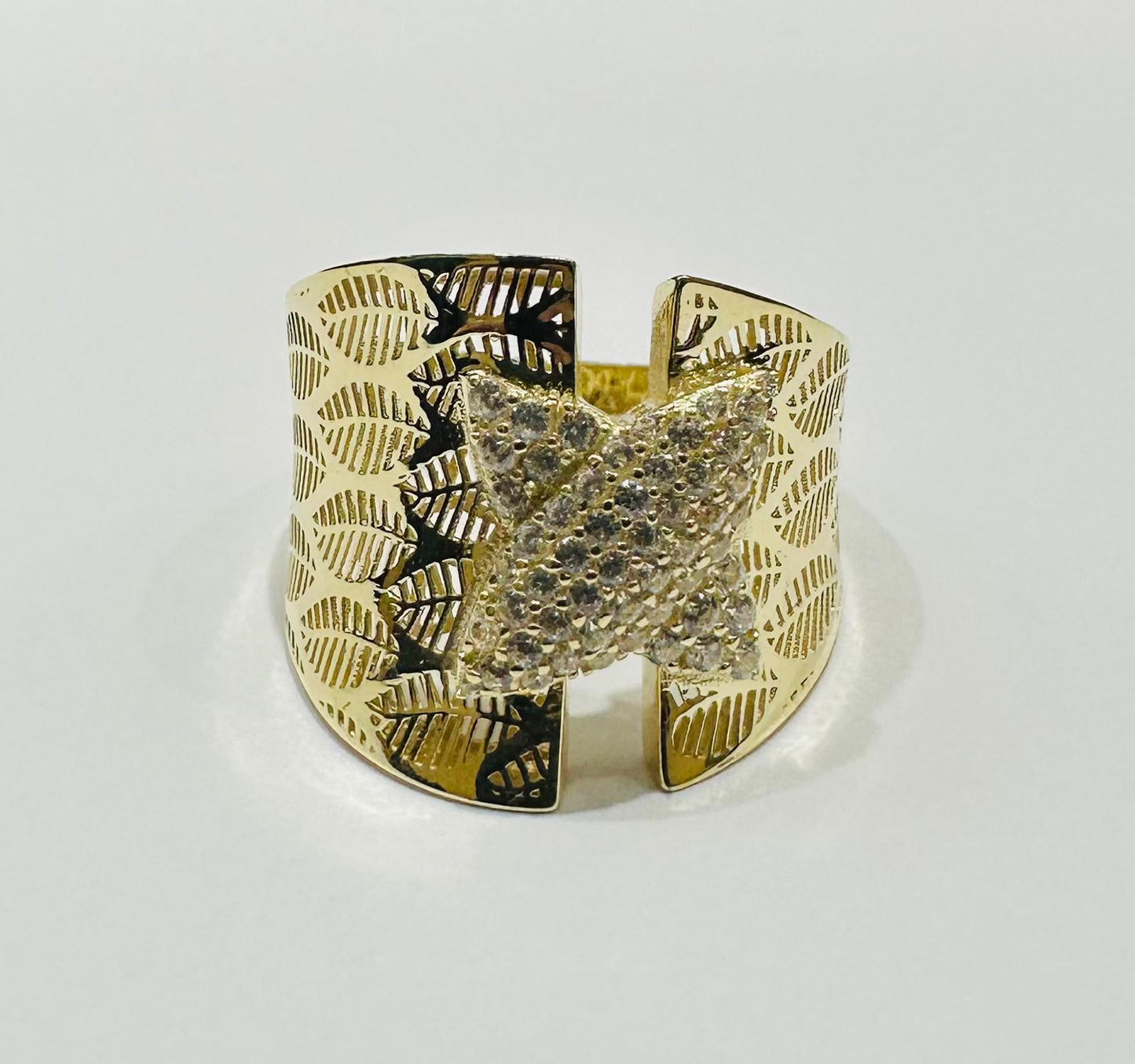 10K GOLD RING WITH SAPPHIRE STONES-WEIGHT: 3.1gm