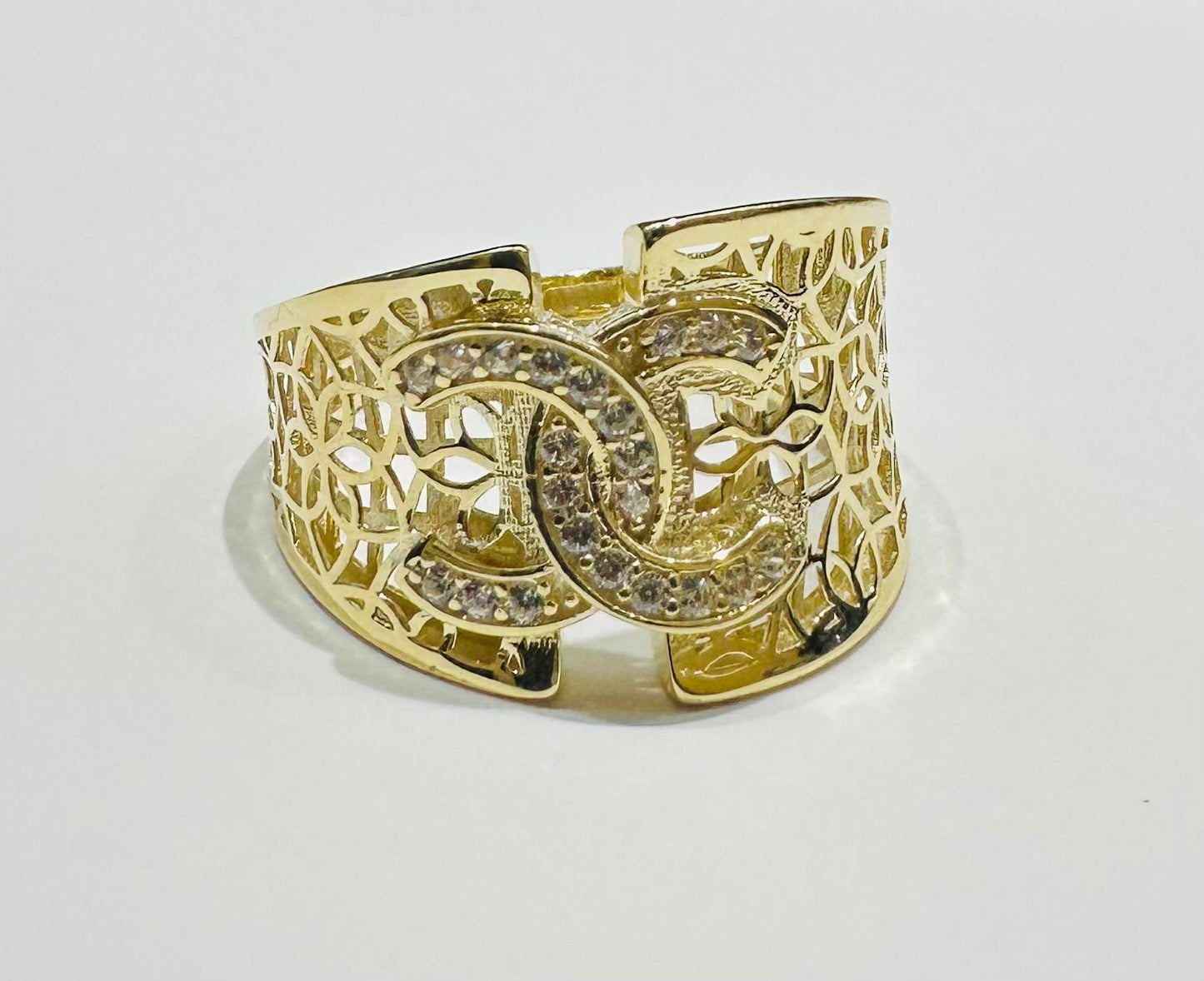 10K GOLD RING WITH WHITE SAPPHIRE-WEIGHT: 2.6gm