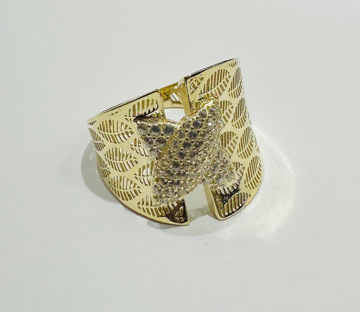 10K GOLD RING WITH SAPPHIRE STONES-WEIGHT: 3.1gm
