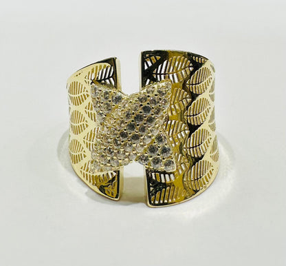 10K GOLD RING WITH SAPPHIRE STONES-WEIGHT: 3.1gm