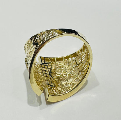 10K GOLD RING WITH SAPPHIRE STONES-WEIGHT: 3.1gm