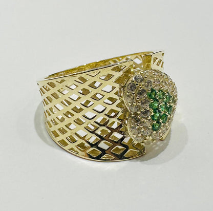 10K GOLD RING WITH SAPPHIRE STONES-WEIGHT: 2.5gm