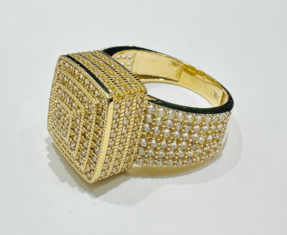 10K GOLD SQUARE RING WITH WHITE SAPPHIRE-WEIGHT: 7.4gm