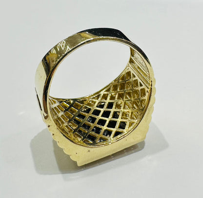 10K GOLD HORSE RING WITH WHITE SAPPHIRE- WEIGHT: 10.5gm