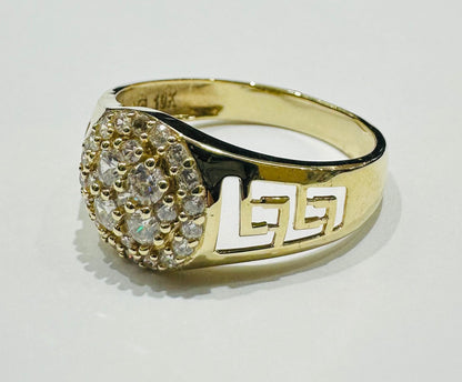 10K GOLD ROUND RING WITH WHITE SAPPHIRE- WEIGHT: 3.1gm
